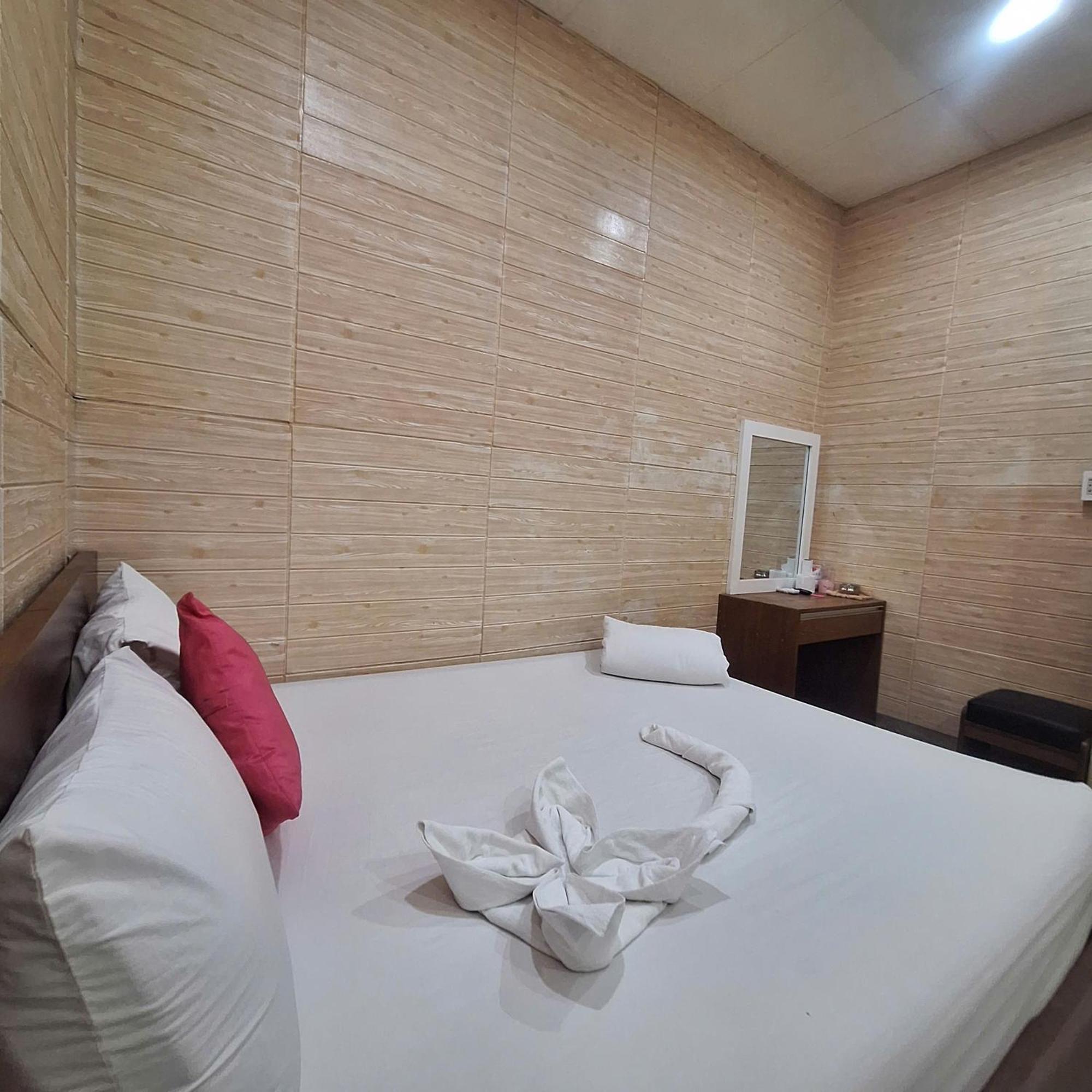 Damry Hotel Ho Chi Minh City Exterior photo