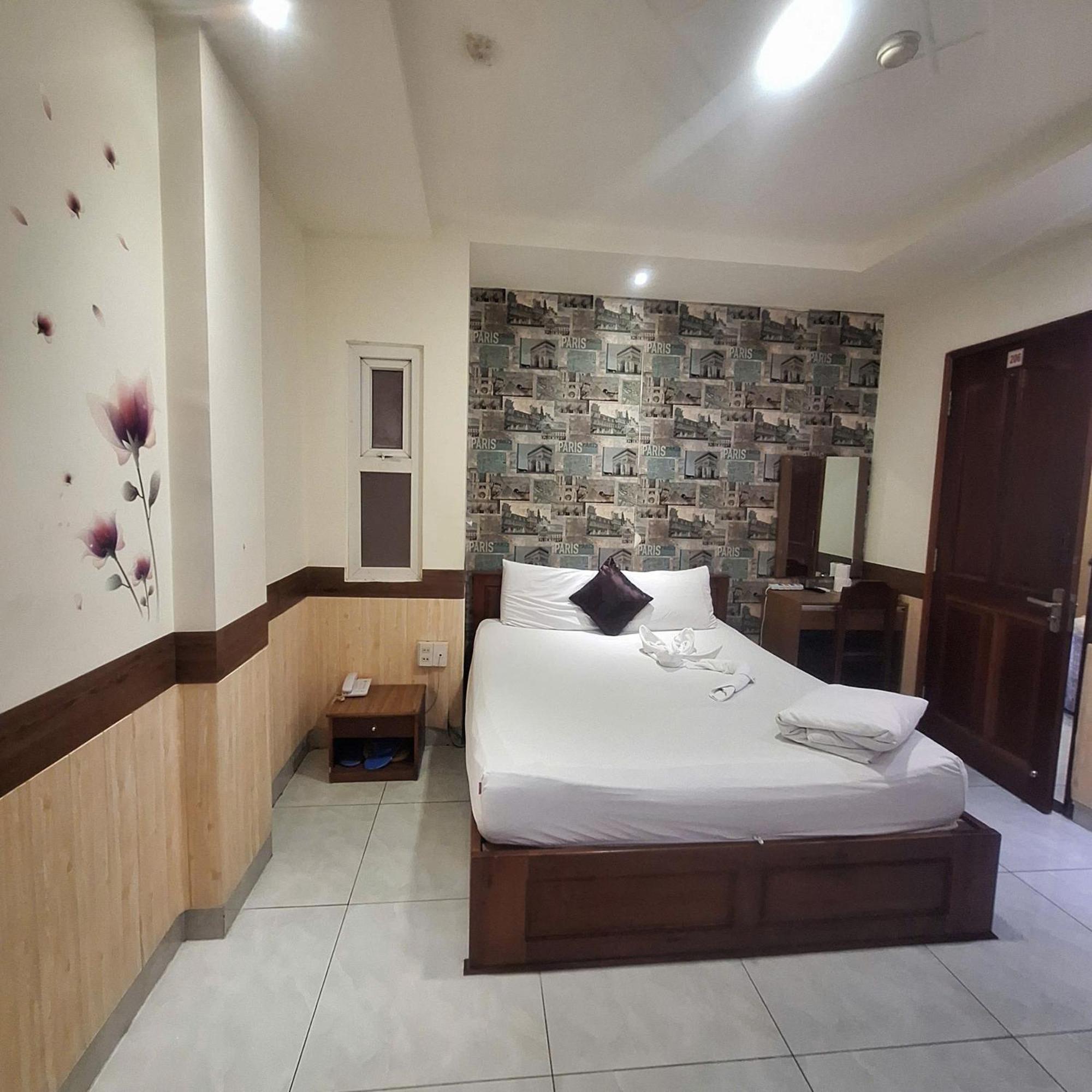Damry Hotel Ho Chi Minh City Exterior photo